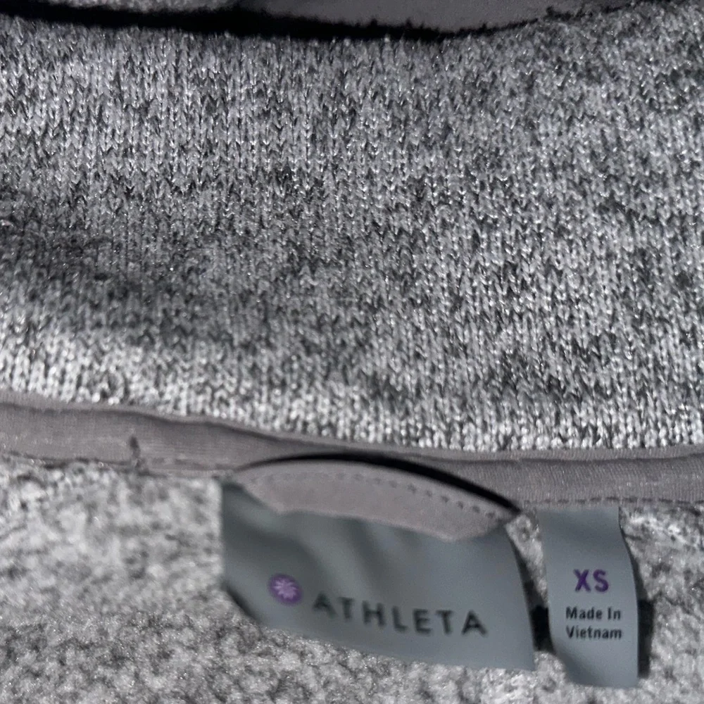 Athleta Fitted Heather Gray Zip-Up Jacket w/hood.  Size XS - Picture 3 of 3